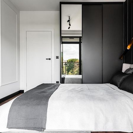 Stylowy Apartament W Centrum Poznania エクステリア 写真