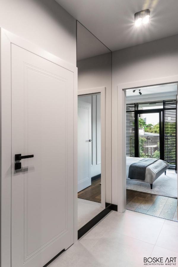 Stylowy Apartament W Centrum Poznania エクステリア 写真